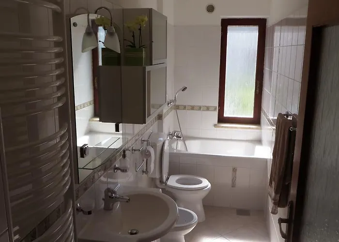 Apartament Hisa Lescer *